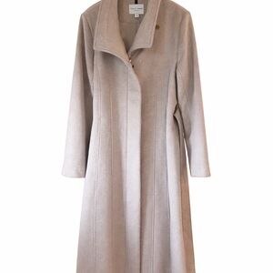 Cole Haan Light Beige Signature Wool Blend Coat. New with tags Size 14